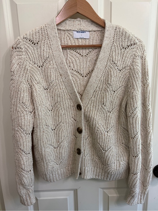Old Navy Sweaters - Like new Old Navy size S Cream Openwork Cotton Blend Cardigan. Soft. Gorgeous!
